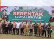 Polda NTB Turut Sukseskan Progra Ketahanan Pangan Dengan Menanam Jagung di Kecamatan Pringgabaya