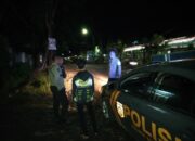 Personel Polsek Sikur Gelar Patroli Blue Light Selama Bulan Suci Ramadhan