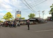 Polsek Keruak Laksanakan Giat Rawan Pagi, Atur Lalu Lintas dan Berikan Imbauan Kamtibmas