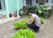 Bhabinkamtibmas Desa Kumbang Laksanakan Silaturahmi dan Monitoring Ketahanan Pangan